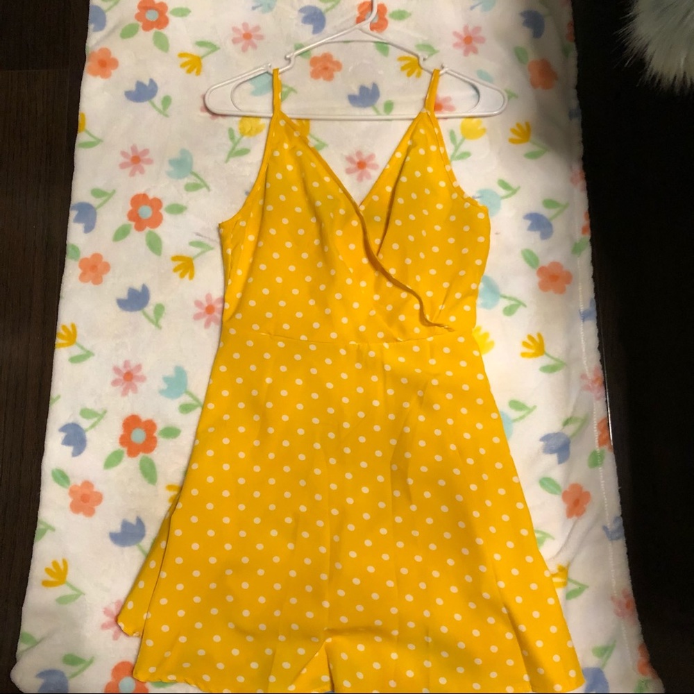 Yellow polkadot sundress